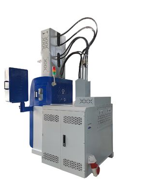 آلة صناعة الصب البلاستيكي الرأسي 30T 6.7kW مع 13 KN قوة القذف الحفاظ المنخفض