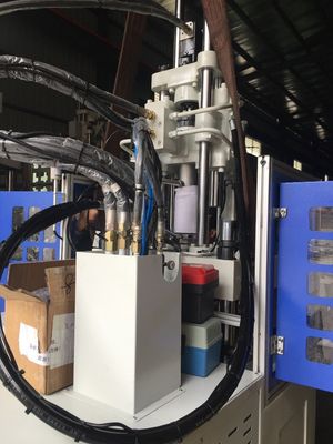 21.6كيلوواط أفقي LSR آلة صناعة الحقن 45mm قطر المسمار