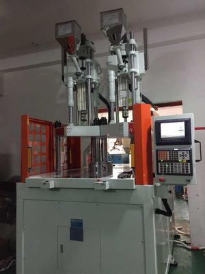 الهيدروليكية اثنين من الألوان العمودية حقن طلاء آلة 14.5kW JTT-550 2V3R
