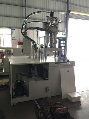 JTT-550DM المائدة المنزلية المزدوجة آلة صب الحقن البلاستيكي الرأسي لمعالجة ABS / PP