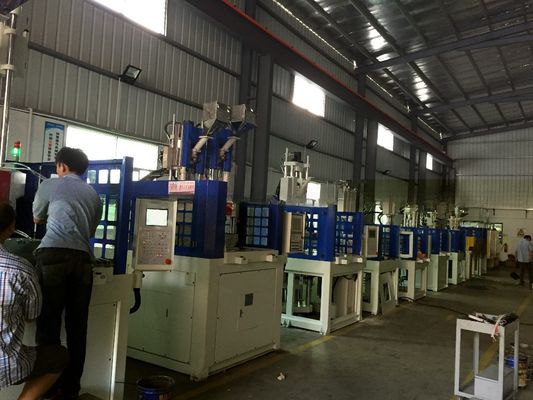 1 جهاز طرد هيدروليكي BMC آلة صب الحقن العمودية JTT-550 للإنتاج الدقيق