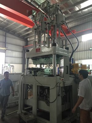 400 ملم مفتوحة ضربة مركزية برج اثنين من الألوان البلاستيكية حقن صناعة الصب 240T JTT2V3R-2400