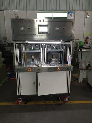 240mm Max Open Daylight Low Pressure Injection Moulding Machine JTT-200 قوة القذف 8kN